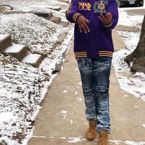 Meet your Posher, Damien